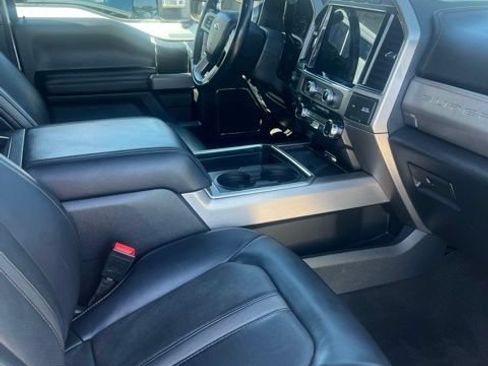 Used 2022 Ford F350 Platinum w/ Tremor Off-Road Package AWD/4WD image 8