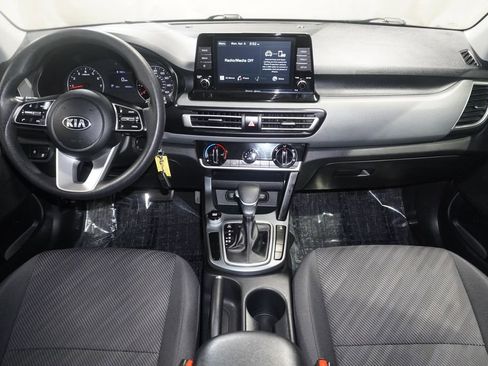 Used 2021 Kia Seltos LX AWD/4WD image 16