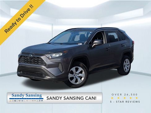 Used 2020 Toyota RAV4 LE image 1