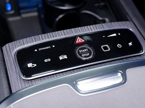 Certified 2023 Mercedes-Benz EQS 580 4MATIC SUV image 23