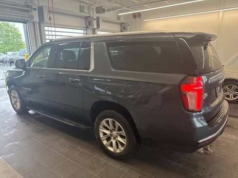 Used 2021 Chevrolet Suburban Premier AWD/4WD image 4
