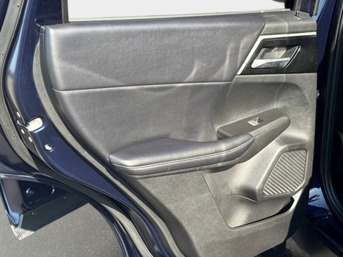 Used 2024 Mitsubishi Outlander SE AWD/4WD image 15