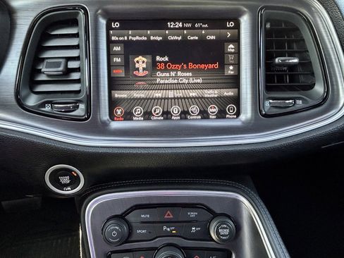 Used 2017 Dodge Challenger SXT w/ Driver Convenience Group image 27