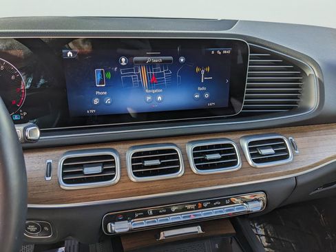 Used 2025 Mercedes-Benz GLE 350 4MATIC image 21