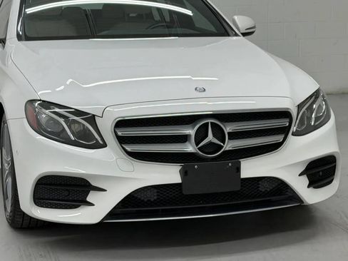 Used 2017 Mercedes-Benz E 400 4MATIC Wagon image 38