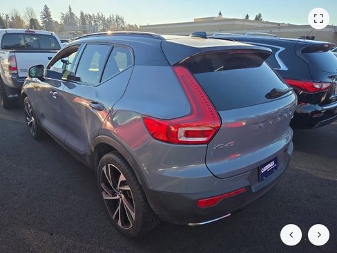 Used 2020 Volvo XC40 T5 R-Design w/ Protection Package Premier image 4