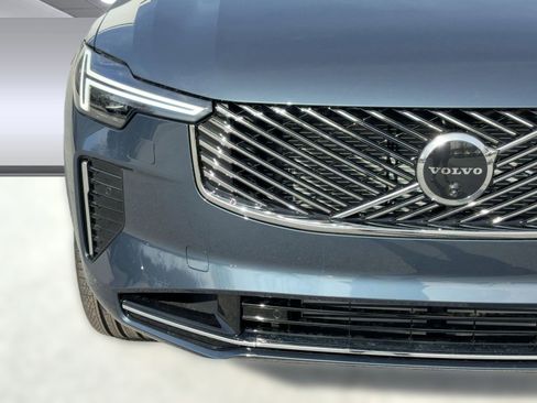 New 2026 Volvo XC90 T8 Ultra w/ Protection Package Premier image 28