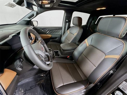 New 2026 GMC Canyon AT4 w/ Technology Plus Package image 16