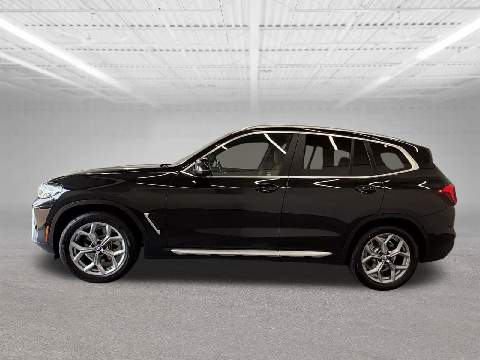 Used 2023 BMW X3 xDrive30i w/ Convenience Package AWD/4WD image 2