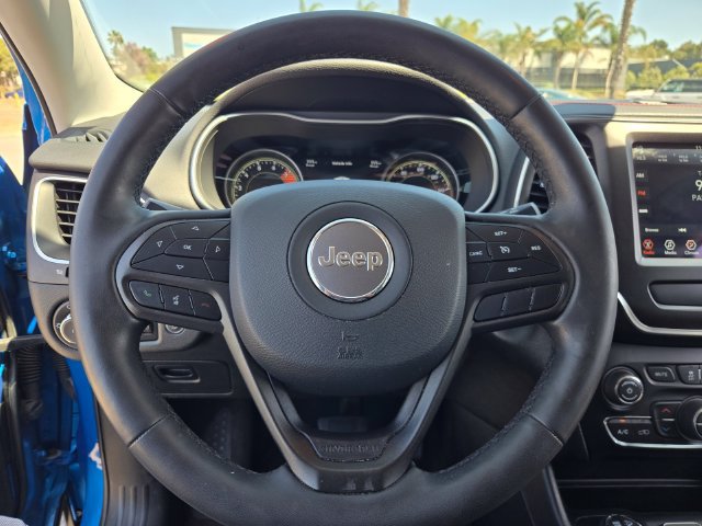 Used 2022 Jeep Cherokee Trailhawk w/ Premium Leather Package AWD/4WD image 20