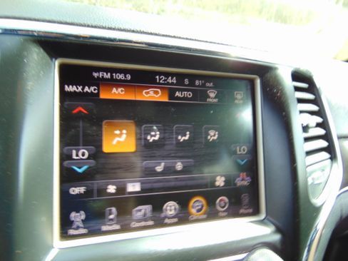 Used 2014 Jeep Grand Cherokee Limited image 12