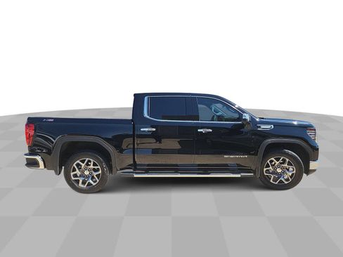 Used 2024 GMC Sierra 1500 SLT AWD/4WD image 9