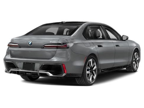 New 2026 BMW 740i RWD image 2