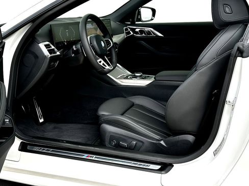 New 2026 BMW 430i Convertible w/ M Sport Package image 13