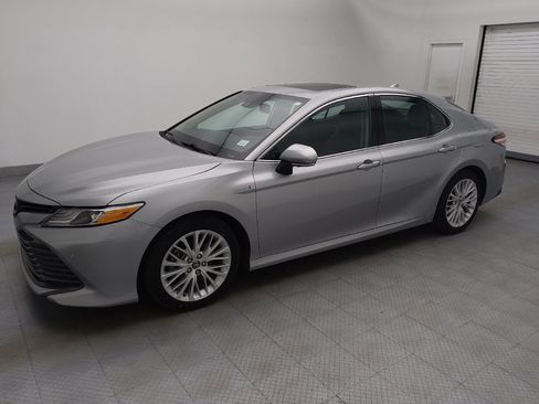 Used 2019 Toyota Camry XLE w/ Driver Assist Package image 2