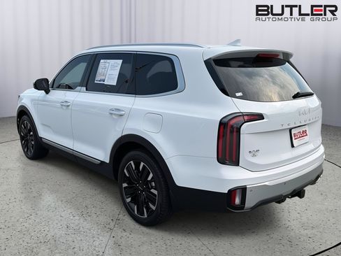 Used 2024 Kia Telluride SX w/ Towing Package FWD image 4