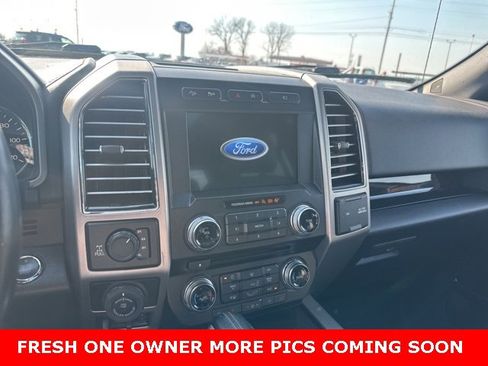 Used 2017 Ford F150 Platinum w/ Equipment Group 701A Luxury image 19