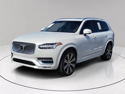 Used 2023 Volvo XC90 B6 Ultimate image 3