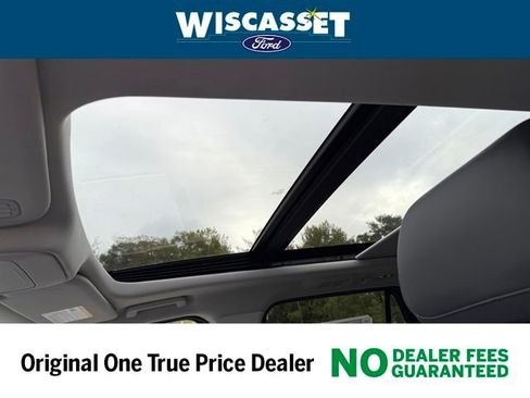 New 2025 Ford Expedition Active image 10