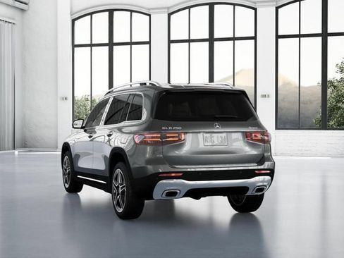 Used 2026 Mercedes-Benz GLB 250 4MATIC image 27