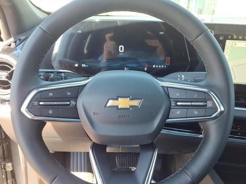 New 2026 Chevrolet Equinox LT FWD image 8