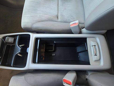Used 2014 Honda CR-V LX image 18