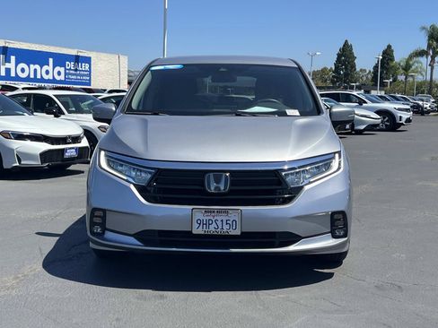 Used 2023 Honda Odyssey EX image 4