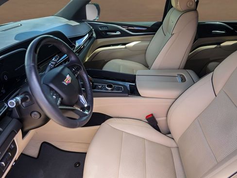Certified 2023 Cadillac Escalade Premium Luxury w/ Performance Package image 9
