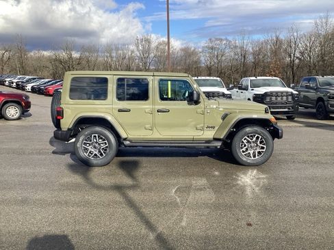 New 2026 Jeep Wrangler Sahara image 8