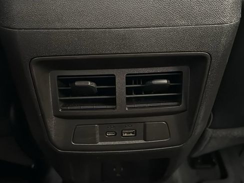 Used 2023 Chevrolet Colorado Z71 w/ Z71 Convenience Package 2 image 28