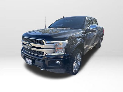 Used 2018 Ford F150 Platinum w/ Equipment Group 701A Luxury image 17