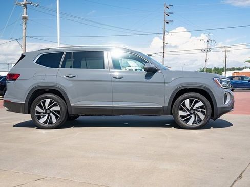 New 2026 Volkswagen Atlas SEL image 7