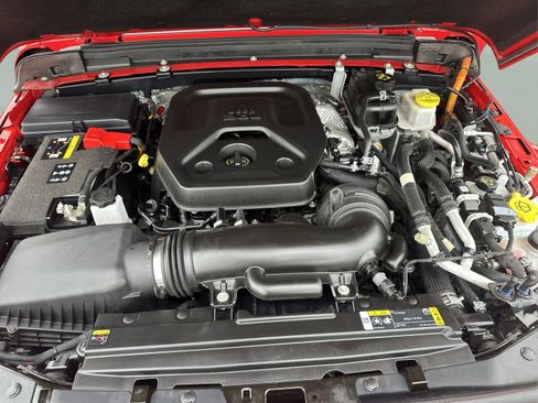 Used 2024 Jeep Wrangler Sahara image 22