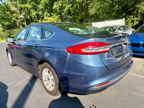 Used 2018 Ford Fusion S FWD image 8