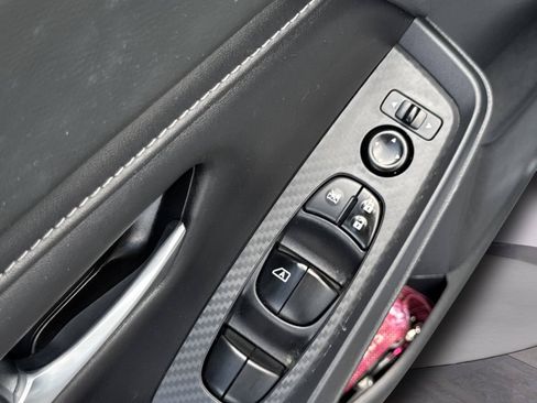 Used 2022 Nissan Sentra SV FWD image 18