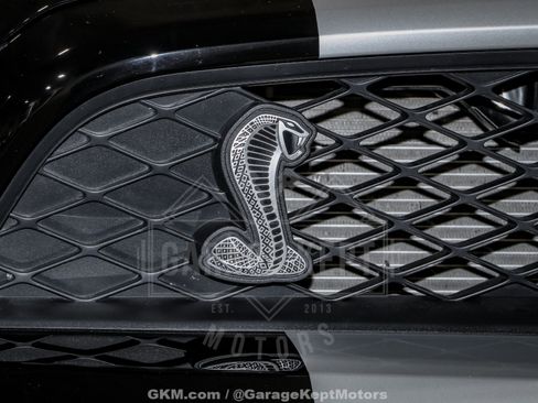 Used 2010 Ford Mustang Shelby GT500 image 38