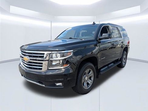 Used 2019 Chevrolet Tahoe LT w/ Luxury Package AWD/4WD image 8