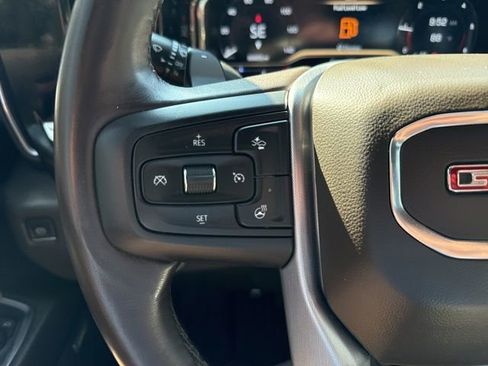 Used 2022 GMC Sierra 1500 SLT w/ SLT Premium Plus Package AWD/4WD image 17