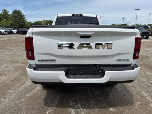 New 2026 RAM 2500 Laramie AWD/4WD image 4
