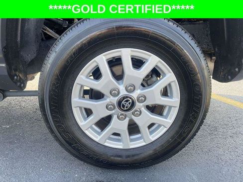 Certified 2024 Toyota Tacoma SR5 AWD/4WD image 30