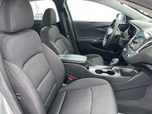 Used 2024 Chevrolet Malibu LT image 17