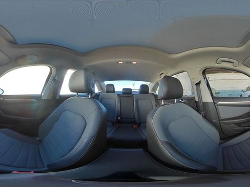 Used 2025 Volkswagen Jetta SE image 42