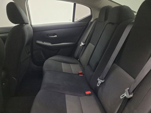 Used 2021 Nissan Sentra SV FWD image 18