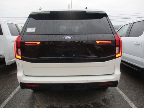 New 2026 Ford Expedition Tremor image 20