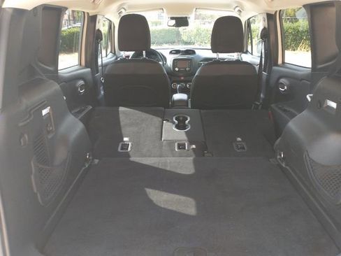 Used 2017 Jeep Renegade Trailhawk w/ Popular Equipment Group image 61