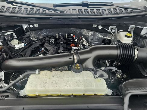 Used 2025 Ford Expedition Active AWD/4WD image 35