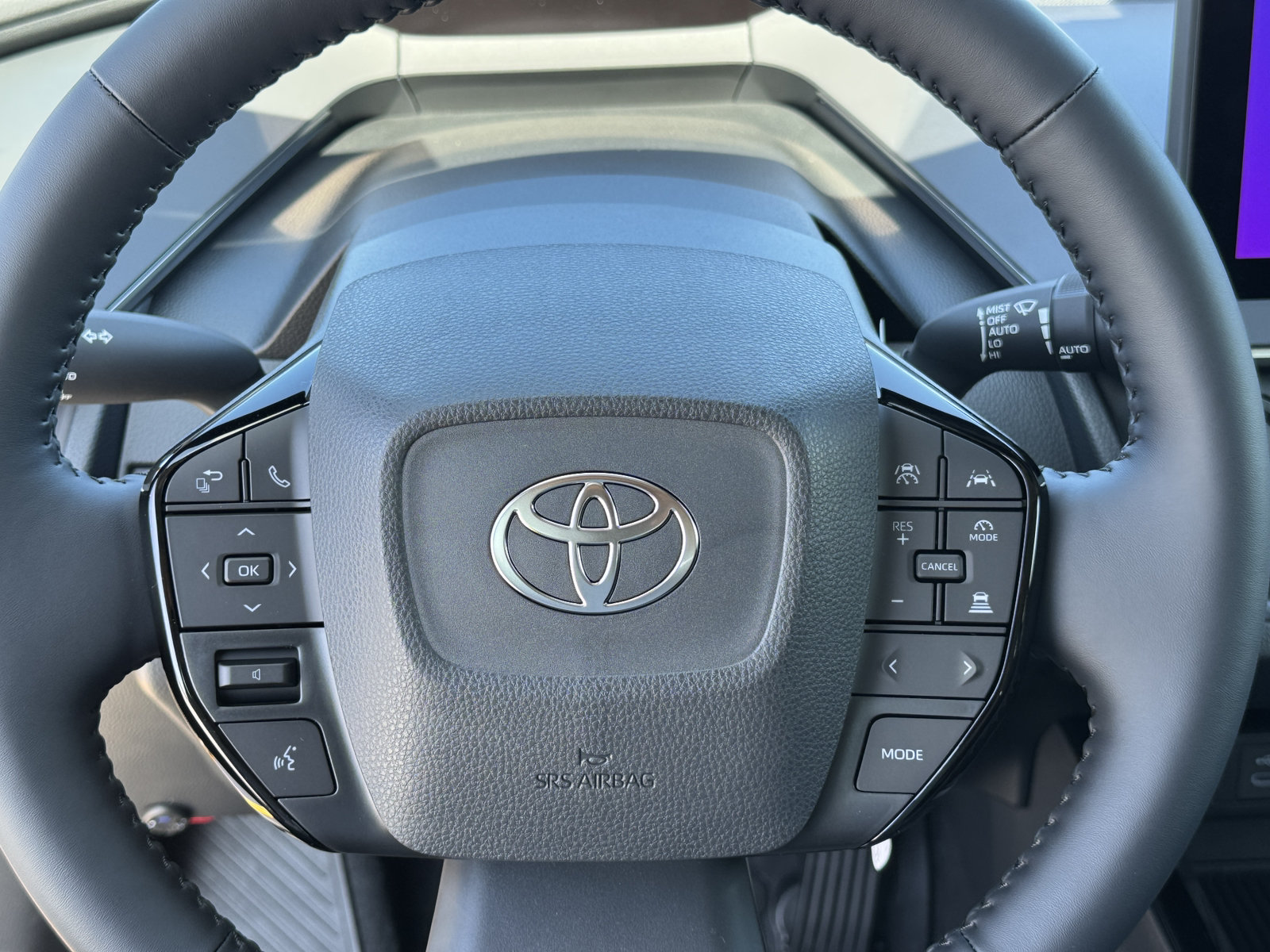 New 2027 Toyota Prius FWD image 21
