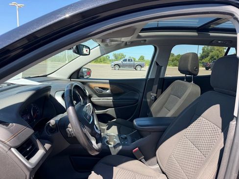Used 2020 GMC Terrain SLE w/ Driver Convenience Package FWD image 8