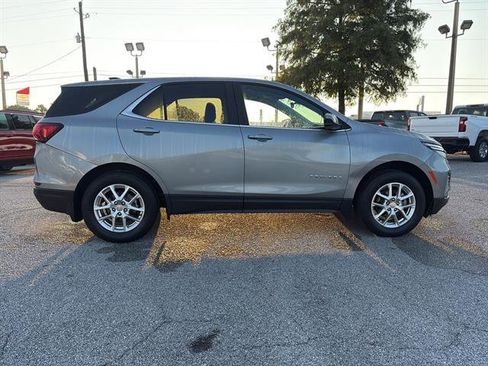 Certified 2023 Chevrolet Equinox LT w/ LPO, Floor Liner Package image 8