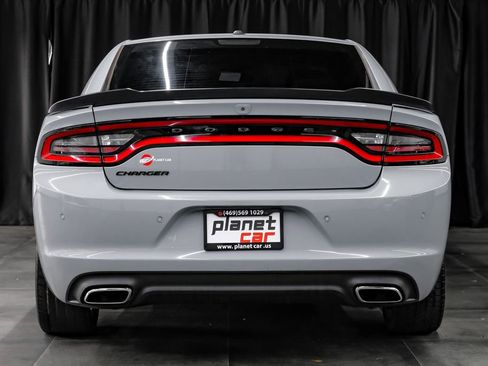 Used 2021 Dodge Charger SXT w/ Blacktop Package image 13